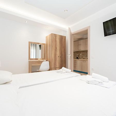 פראליה דיוניסיו Milonas House Apartments מראה חיצוני תמונה