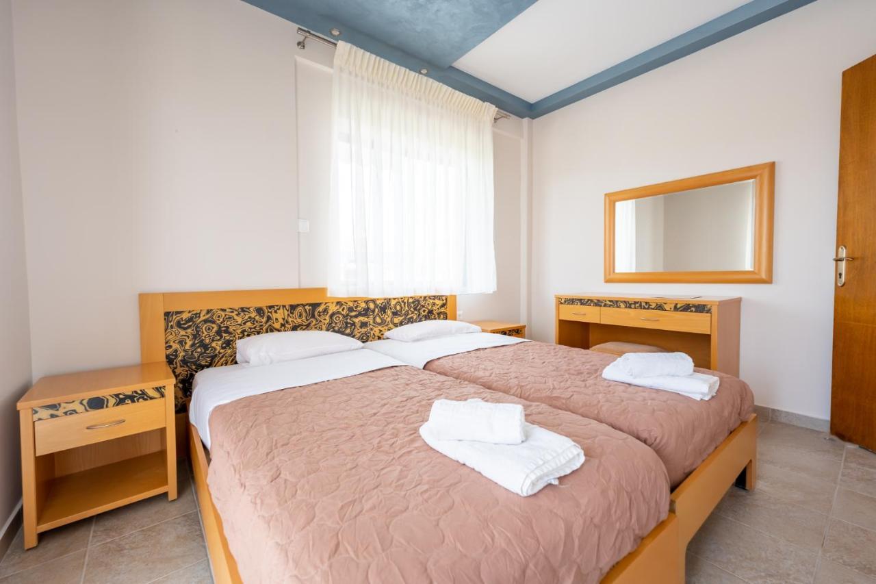 פראליה דיוניסיו Milonas House Apartments מראה חיצוני תמונה