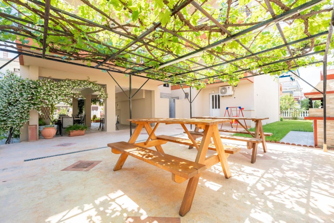 פראליה דיוניסיו Milonas House Apartments מראה חיצוני תמונה