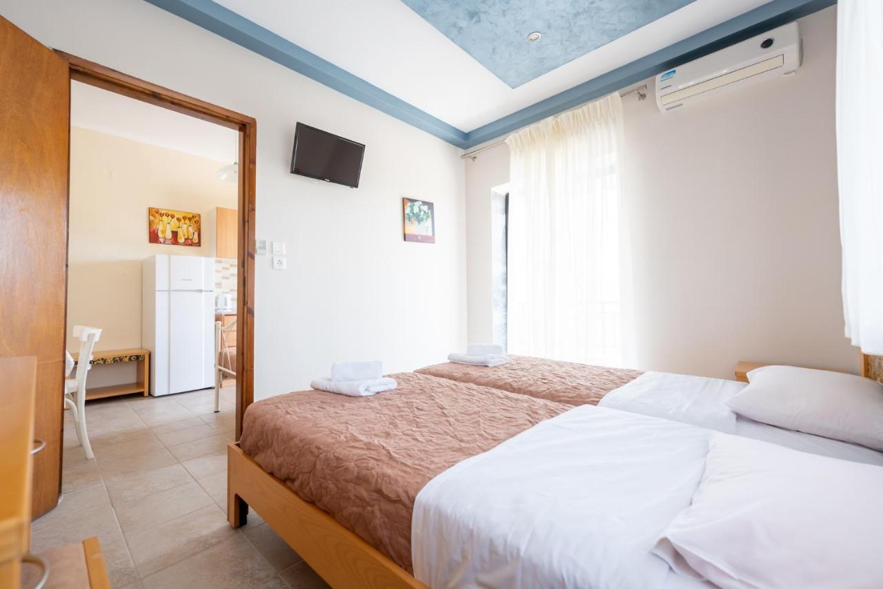 פראליה דיוניסיו Milonas House Apartments מראה חיצוני תמונה