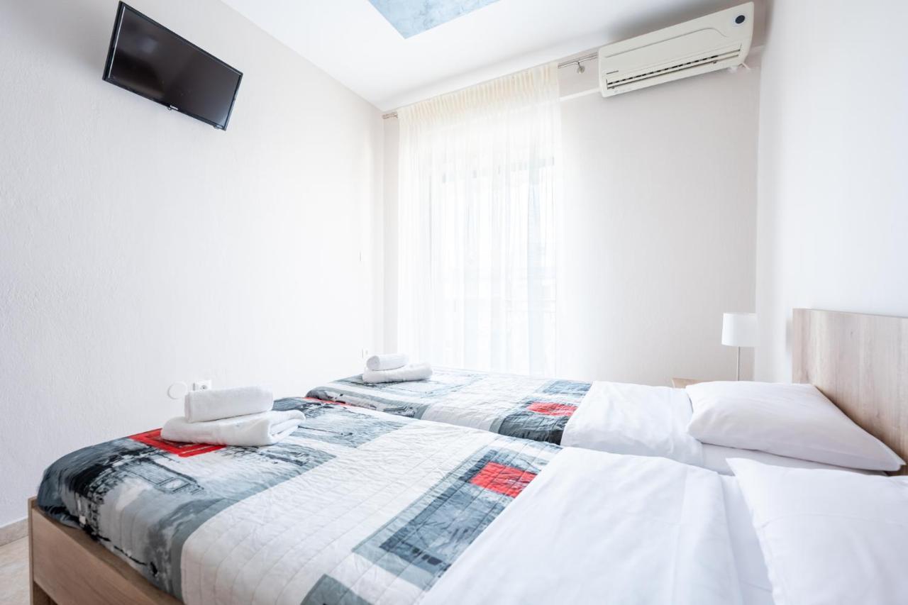 פראליה דיוניסיו Milonas House Apartments מראה חיצוני תמונה