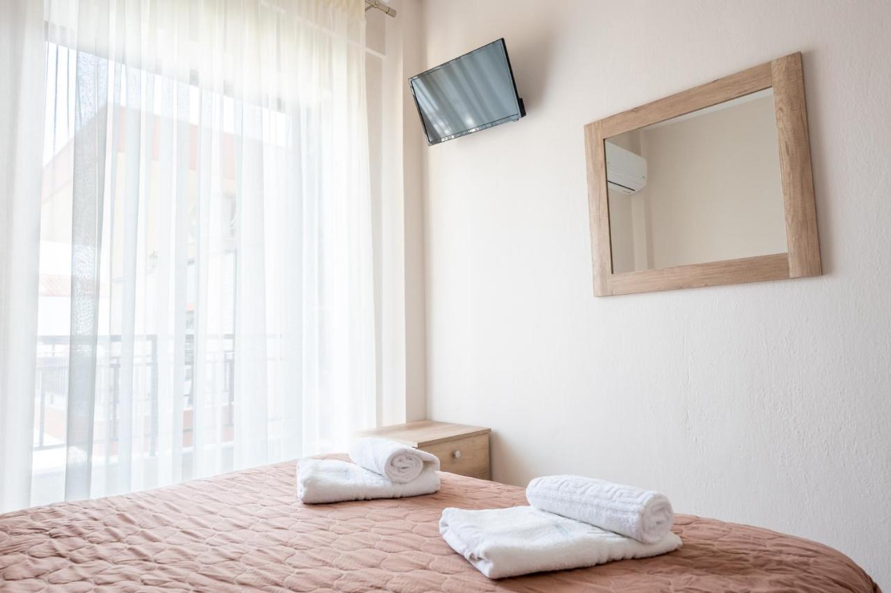 פראליה דיוניסיו Milonas House Apartments מראה חיצוני תמונה