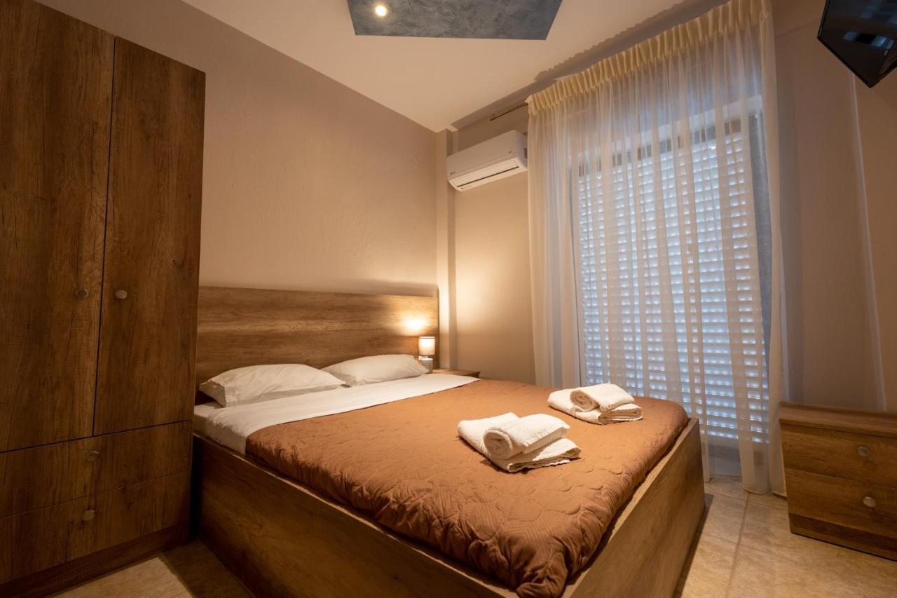 פראליה דיוניסיו Milonas House Apartments מראה חיצוני תמונה