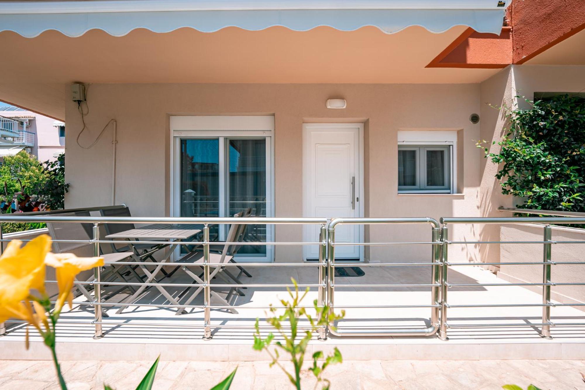 פראליה דיוניסיו Milonas House Apartments מראה חיצוני תמונה