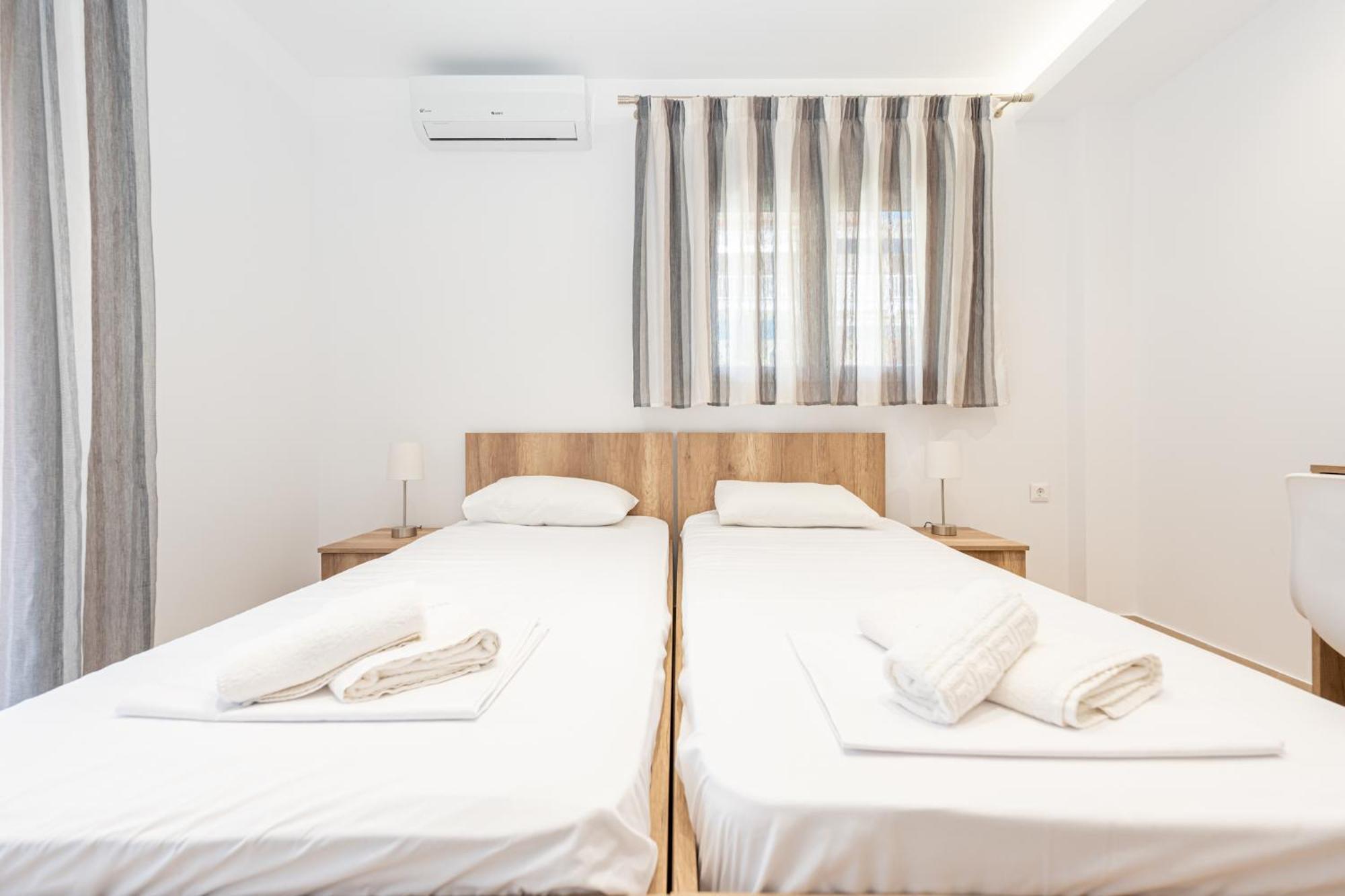 פראליה דיוניסיו Milonas House Apartments מראה חיצוני תמונה