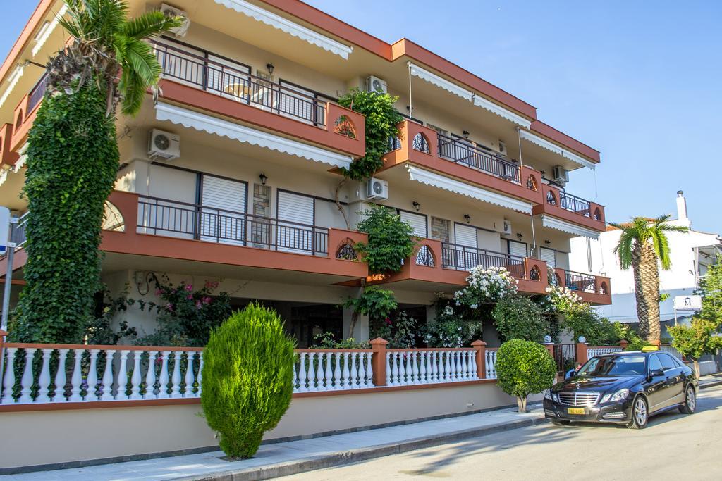 פראליה דיוניסיו Milonas House Apartments מראה חיצוני תמונה